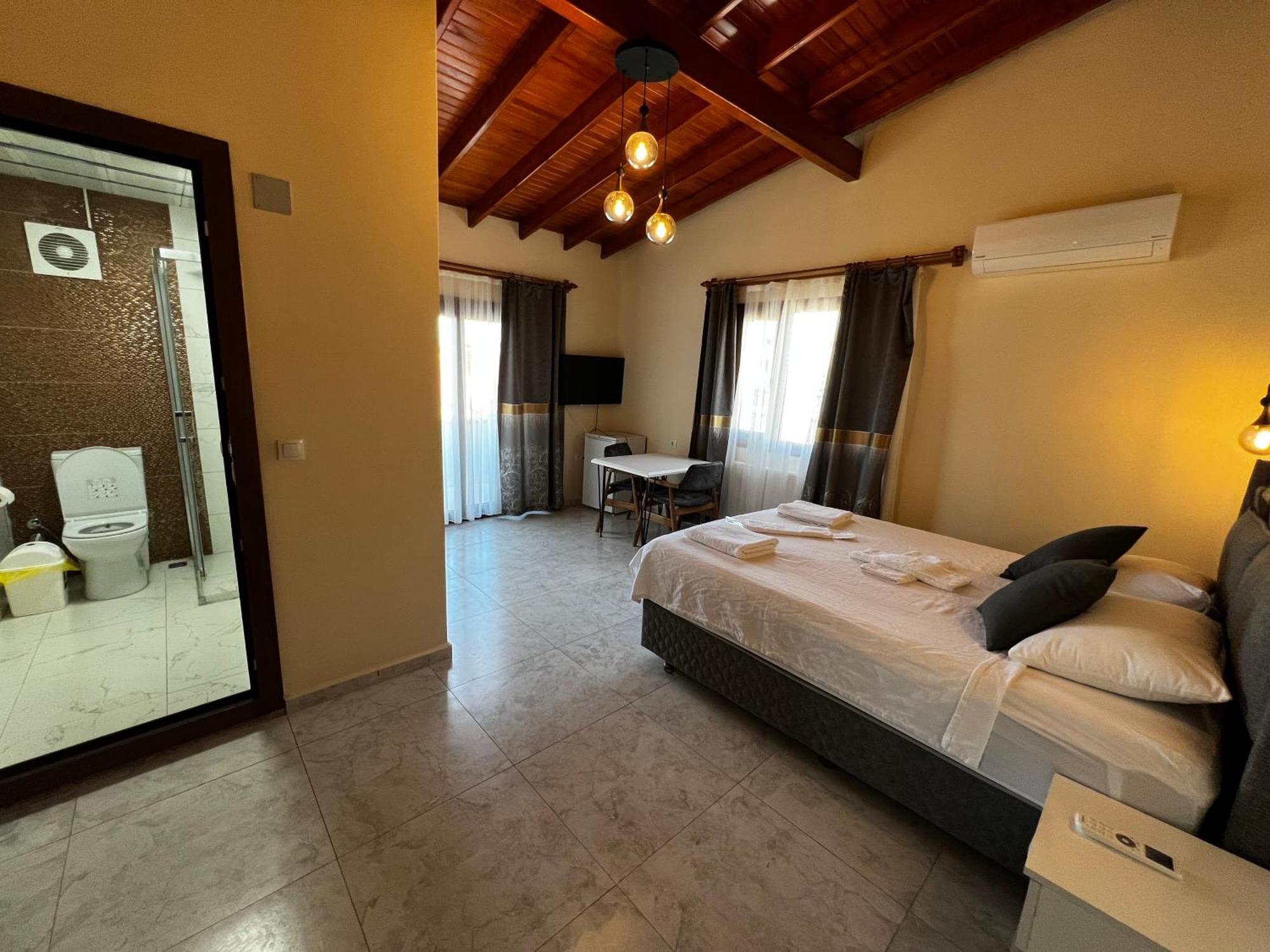Ada Konak Otel Urla Zewnętrze zdjęcie