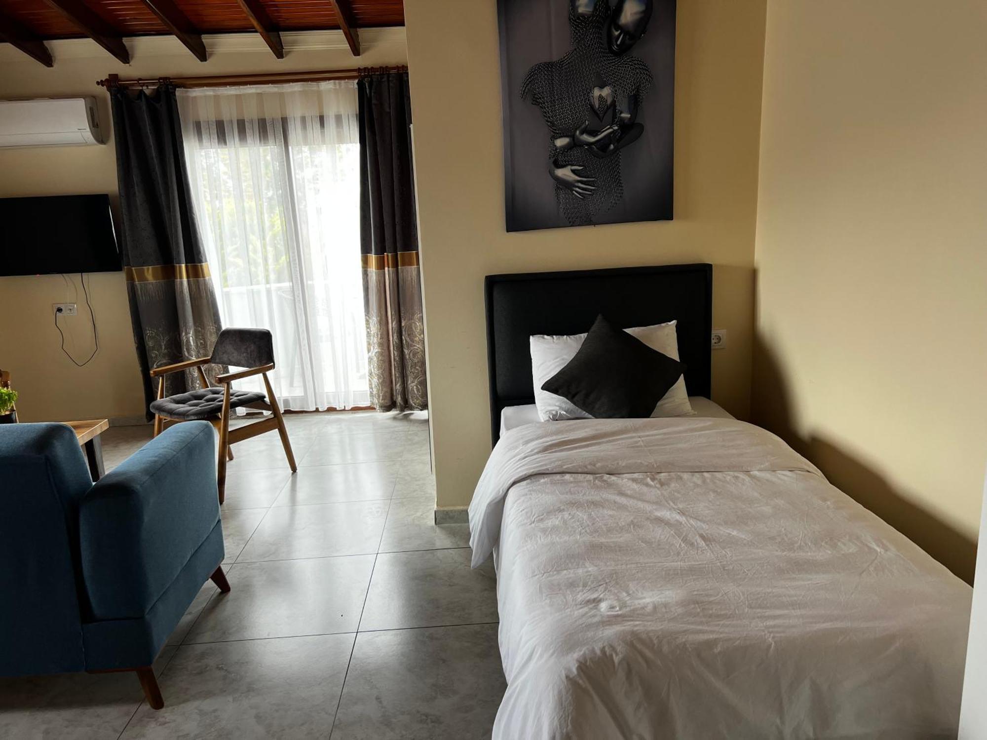 Ada Konak Otel Urla Zewnętrze zdjęcie